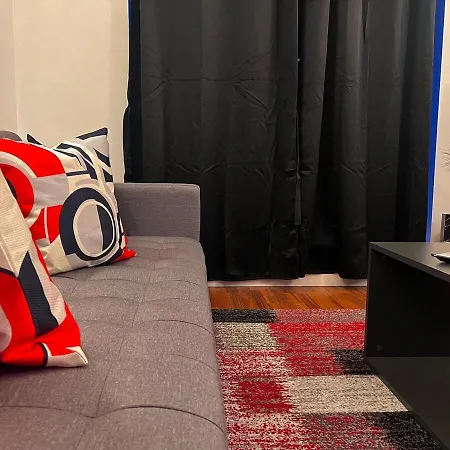 Vivid, Stylish, Central, Bold, Retro, Intimate, Red Accents, Striking Design, Centre, 1br Apartment